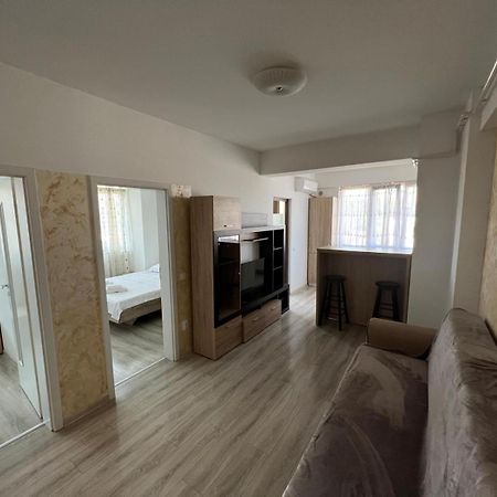 Cozy 3 Bedroom Apartments In Centre Of Iasi Palas Mall Екстер'єр фото